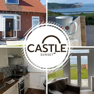The Beach House - Over Looking Bay Scarborough Cayton