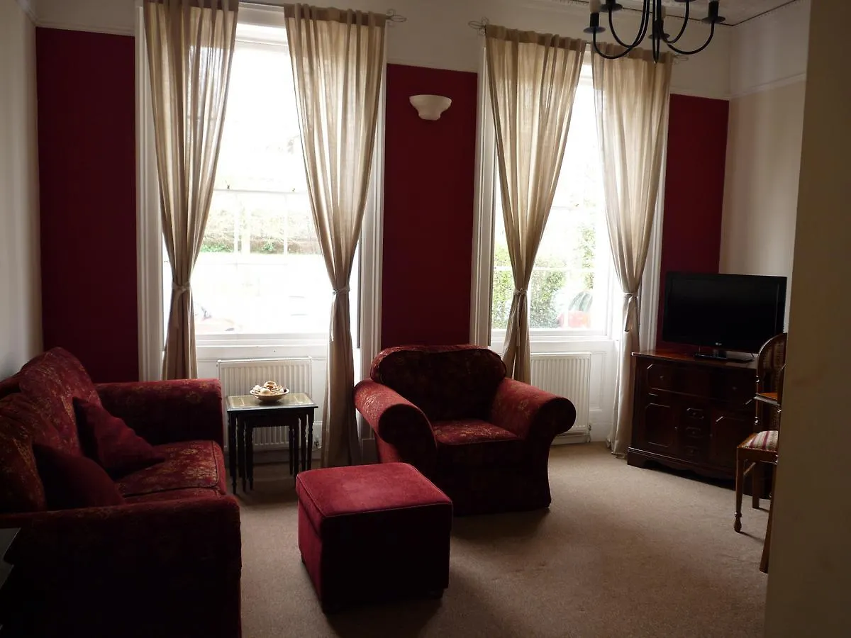 Paragon Serviced Apartments Cheltenham 0*,
